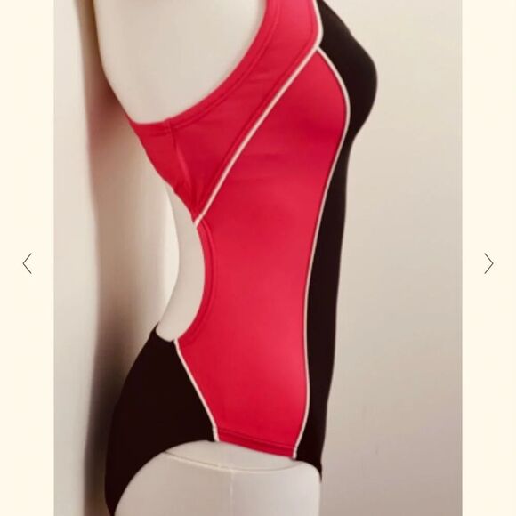 Nike Women's Color Surge‎ Powerback One Piece Swimsuit Bright Crimson Size 10 - Picture 1 of 10